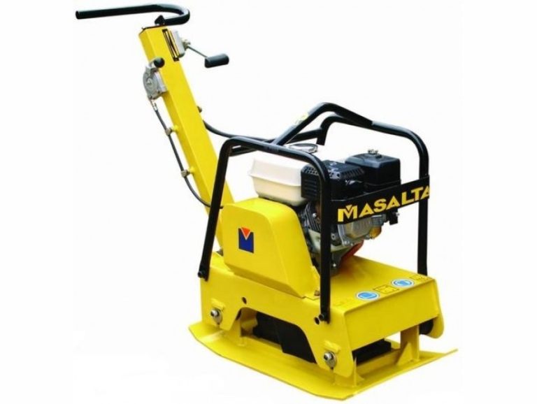 Виброплита реверсивная Masalta MS125-4 бензиновая (Honda GX160, 5,5 л.с., 126 кг, колеса)
