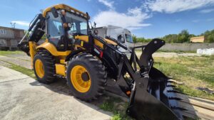 Экскаватор-погрузчик SHANMON 388H (Carraro мосты)