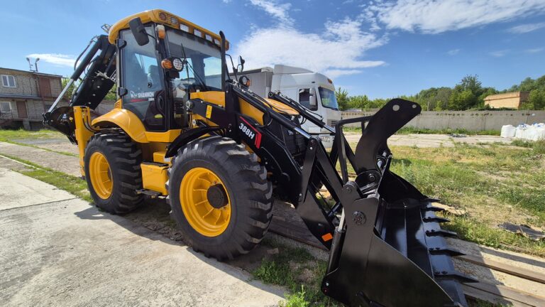 Экскаватор-погрузчик SHANMON 388H (Carraro мосты)