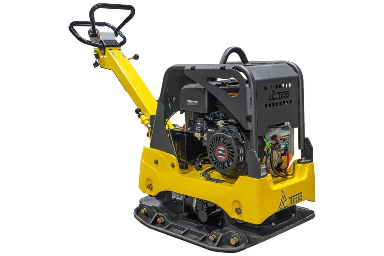 ВИБРОПЛИТА РЕВЕРСИВНАЯ TSS-CP-320L (ГИДРАВЛИЧЕСКИЙ ПРИВОД, ЭЛЕКТРОСТАРТ, АКБ)