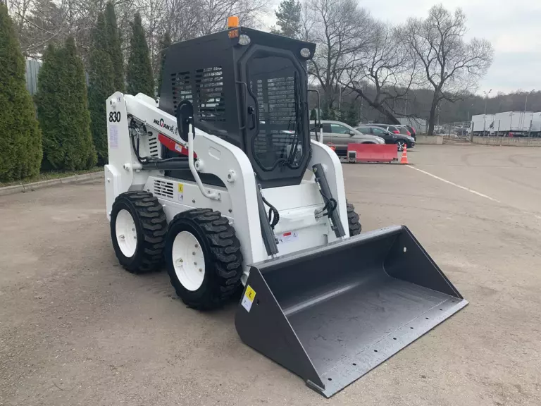 Мини-погрузчик с бортовым поворотом WECAN WT-830