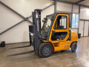 Дизельный вилочный погрузчик GOODSENSE FD15 1,5/4800/SS/3FFL/Cabin