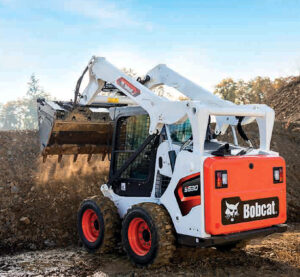 Мини-погрузчик с бортовым поворотом Bobcat S530 JOYSTICK