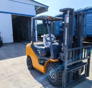 Дизельный вилочный погрузчик GOODSENSE FD30S-S2 3/4800/SS/3FFL/Cabin/Mitsubishi S4S