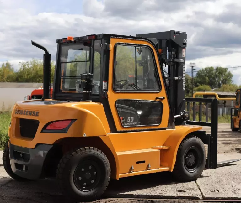 Дизельный вилочный погрузчик GOODSENSE FD50G-XC3 5/4500/FFL/SS/Cabin/Weichai WP4.1/спарка/большая база