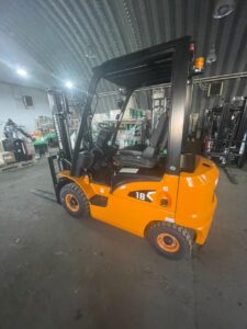 Газ/бензиновый вилочный погрузчик HANGCHA CPQD18-XRW21 1,8/3000