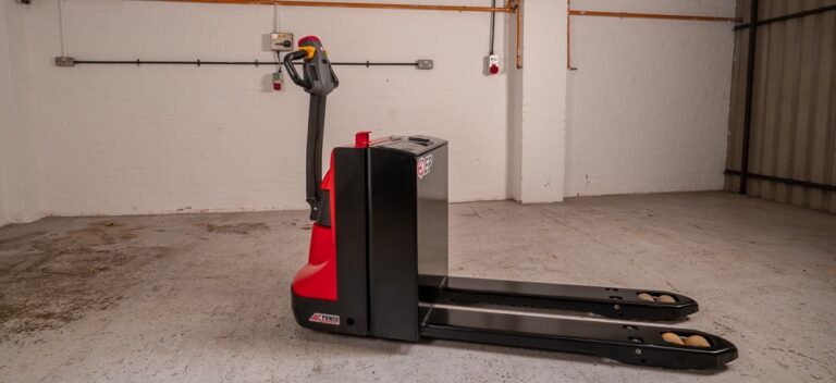 Транспортировщик паллет EP Equipment EPT20-20WA 2000 Li-ion 24V|205Ah (ch 24V|100A)