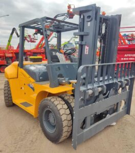 Дизельный вилочный погрузчик CHL CPCD50-W2K2 5/3000/SS