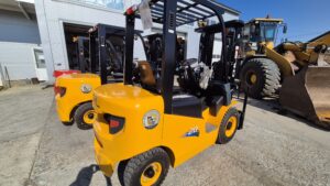 Дизельный вилочный погрузчик CHL CPCD20-M1K2C 2/3000/SS