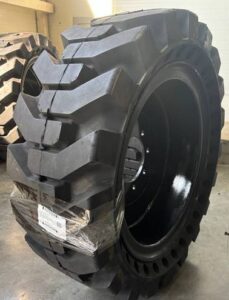 Шина цельнолитая 33x12-20 Galaxy Beefy Baby SDS в сборе с ди