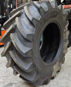 Шина пневмо 600/70R30 155A8/152D MRL RRT 770 TL