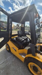 Дизельный вилочный погрузчик CHL CPCD30-M1K2C 3/4800/FFL/SS/Cabin