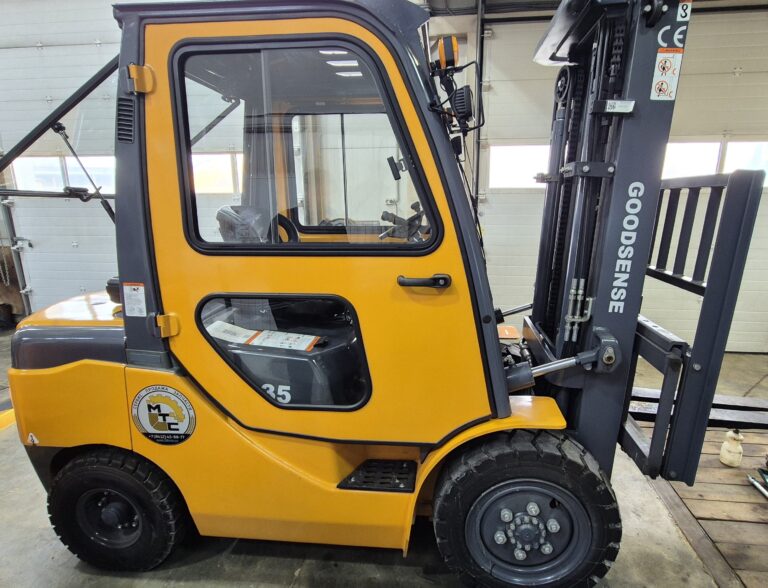 Дизельный вилочный погрузчик Goodsense FD35G-X12 3,5/4800/FFL/SS/Cabin