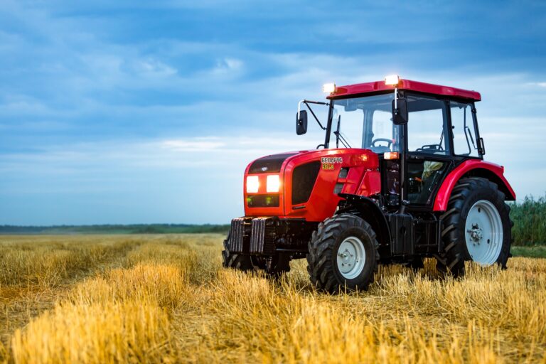 Трактор Беларус 921.3